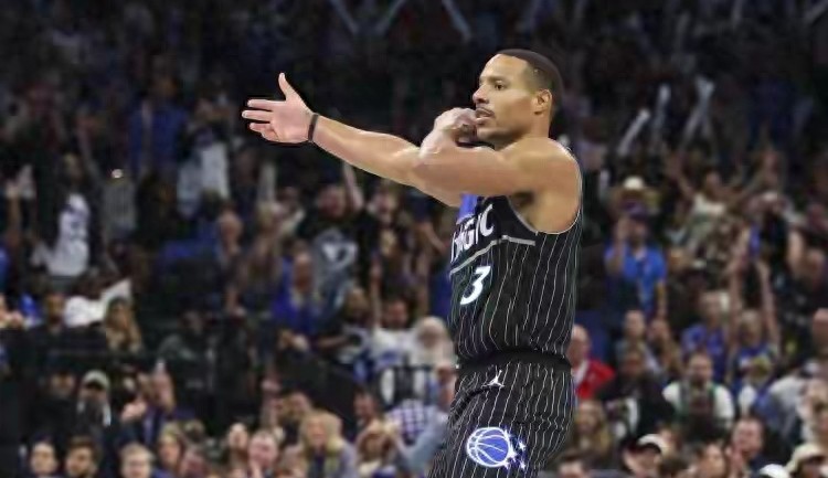 1记三分绝杀，没啥好吹的！贝恩命中率24%，魔术还是亏的慌