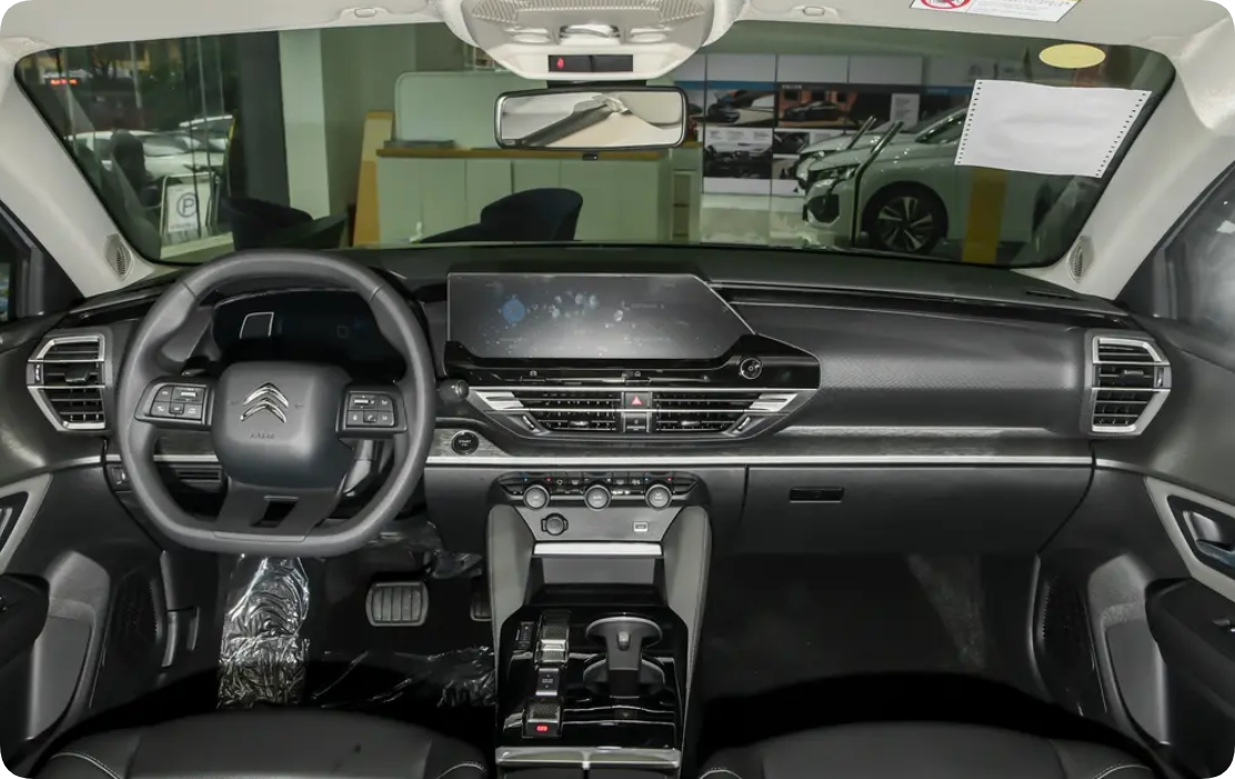 不到16万，这两台合资值得考虑！2.0T+8AT，操控一流，稳如高铁