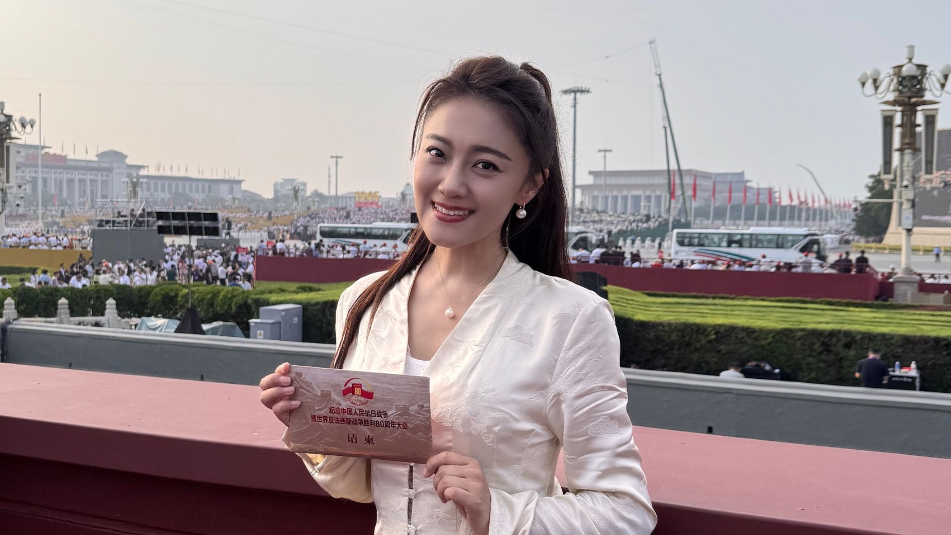 王小玮受邀观礼九三阅兵，这一次，她让王小海和整个乐坛沉默了