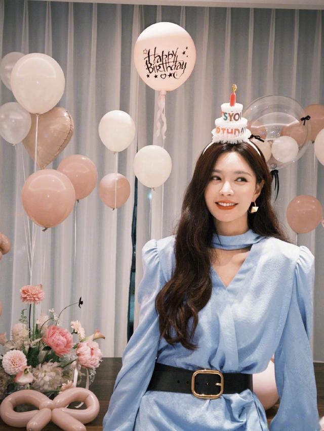 杜海涛为沈梦辰庆祝36岁生日,小两口贴脸同框秀恩爱,夫妻相超足