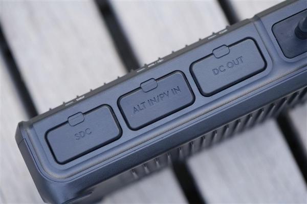 户外电源迎来闪充新时代！大疆新一代1度电户外电源图赏