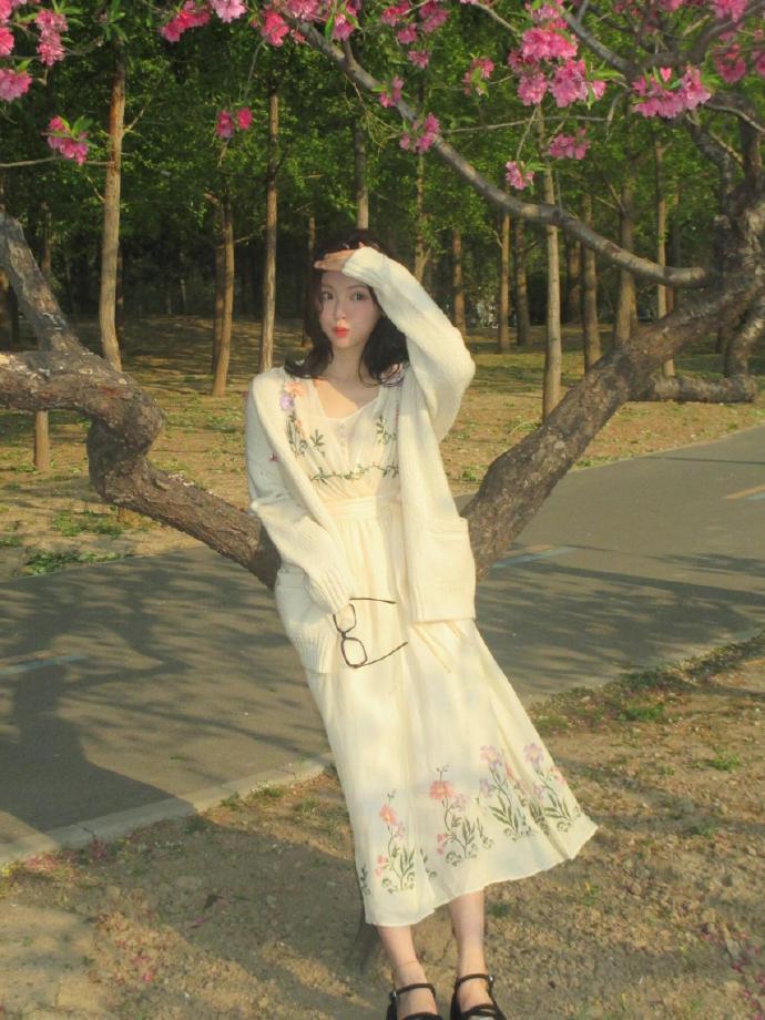 杨超越这期的表现真是太绝了,每一秒嘟在散发魅力!