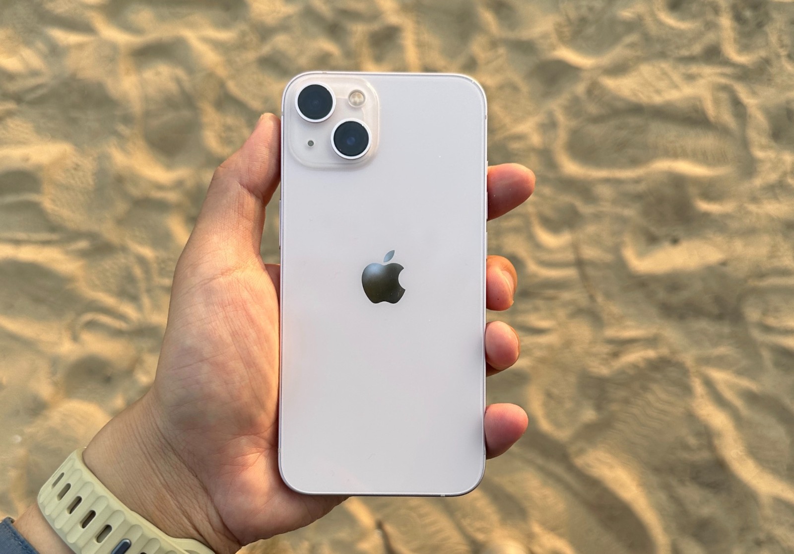 从5999元跌至2710元,A15芯片+轻薄机身,苹果小屏旗舰彻底清仓