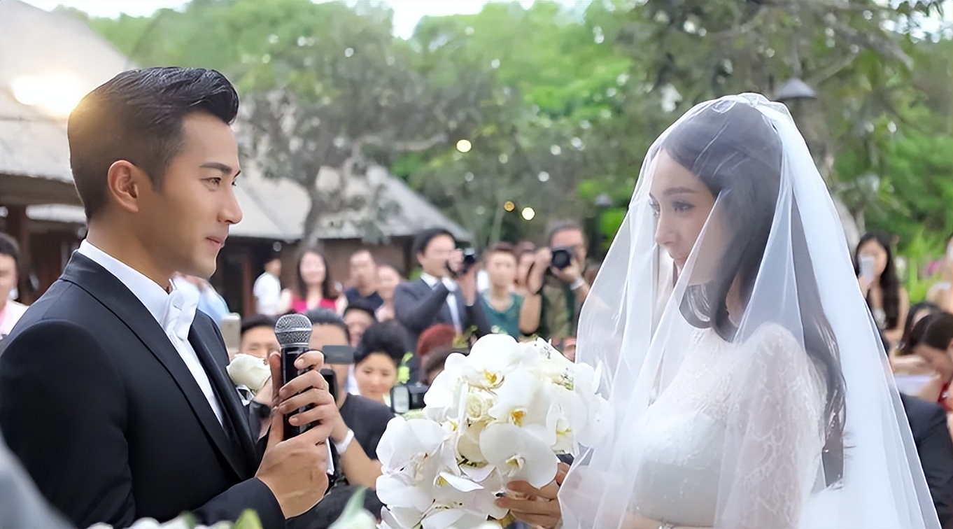 关系藏不住了！“夜光剧本”多年后，43岁的王鸥迎来了口碑的反转