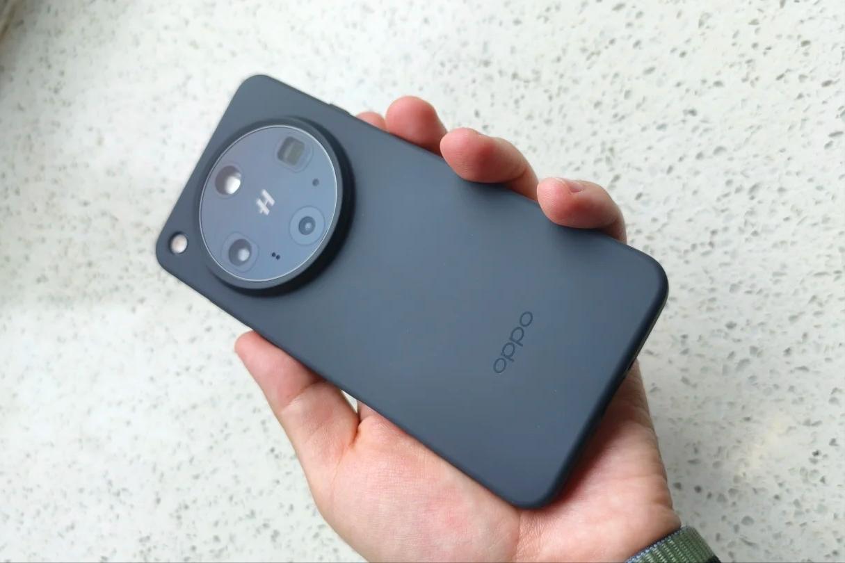 OPPO“用力過猛”！2K超窄直屏+五星抗摔，512GB大降1553元