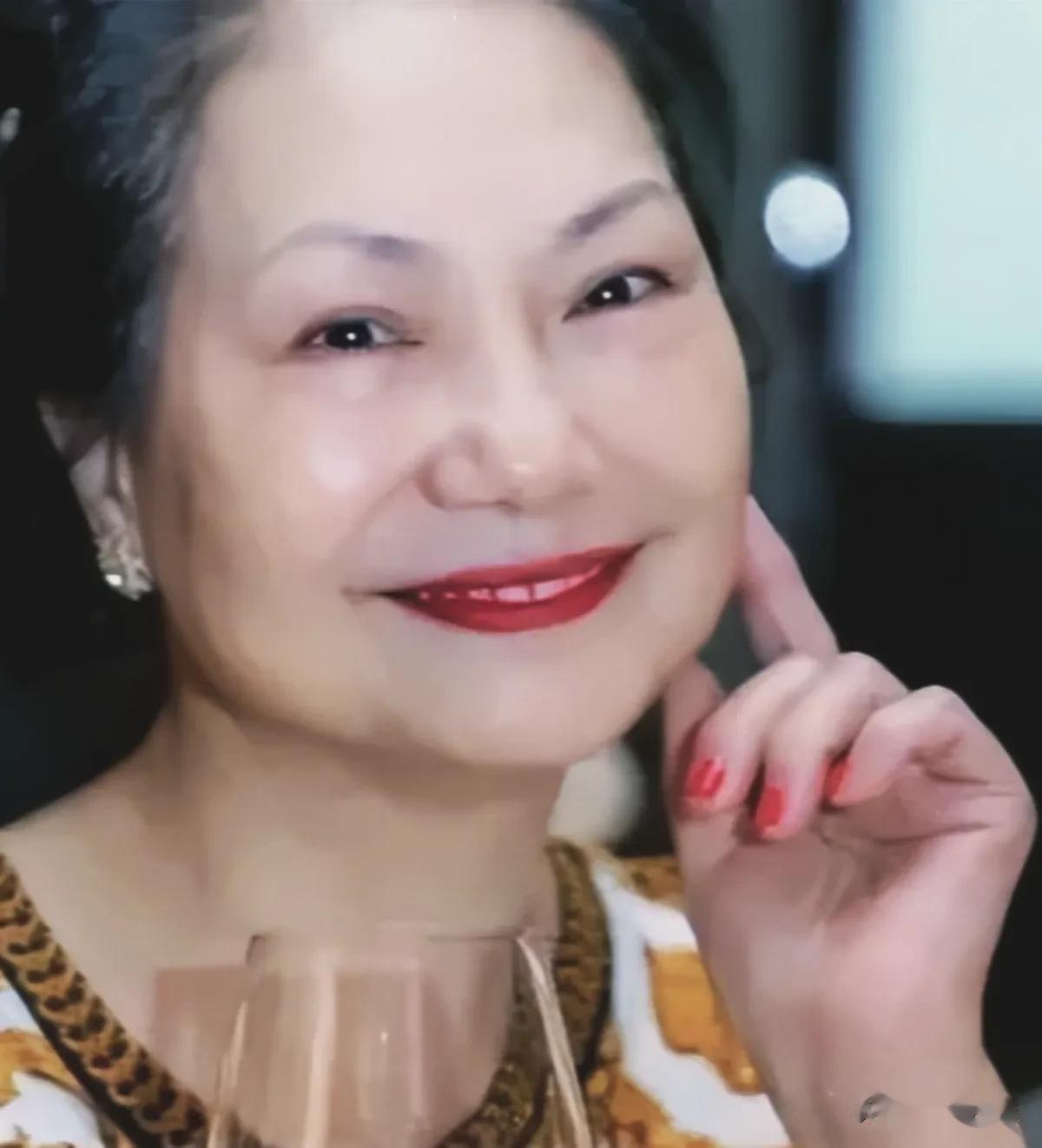 小S十月复出，已收到两家节目邀请，将接拍短剧，确认参加金钟奖