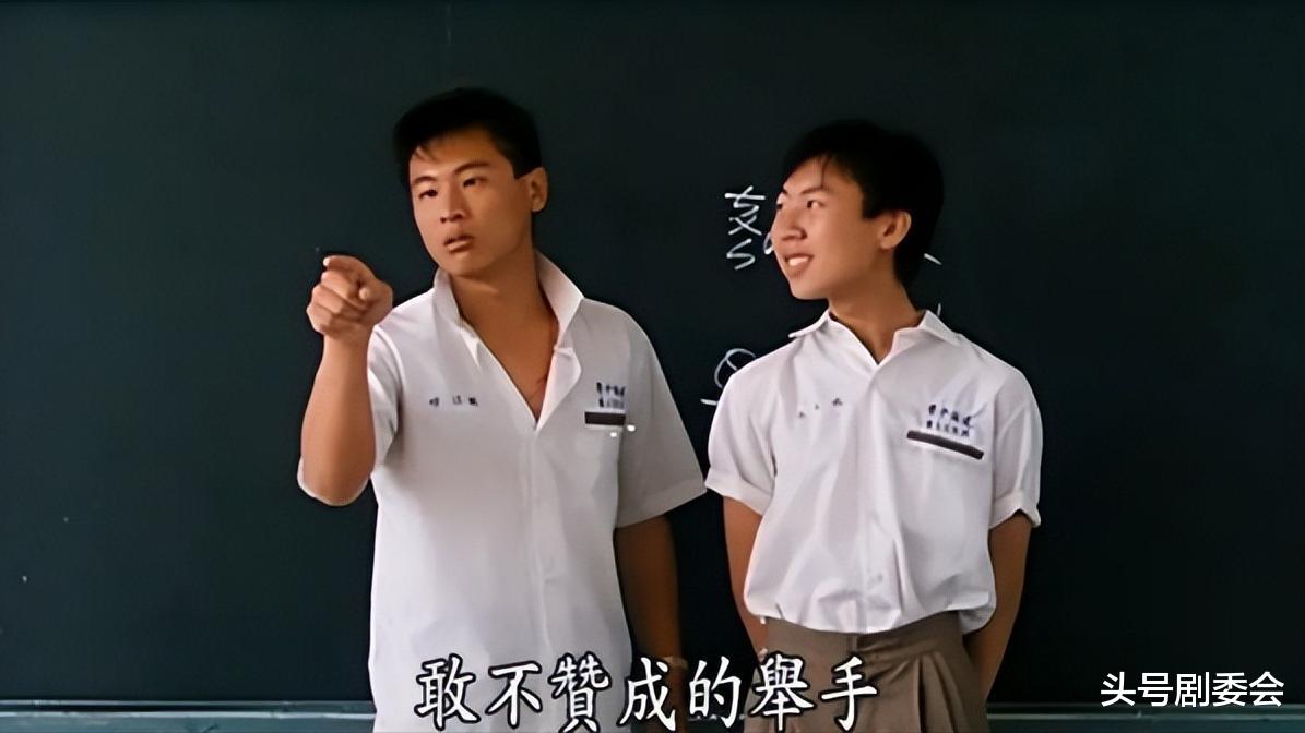 一个不红的老戏骨,演了98部戏也叫不出名字,如今59岁被秦昊带红