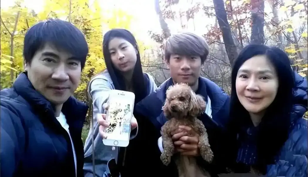 丑基因有多强大？年轻时帅炸天的男明星，生的女儿没一个有老爸美