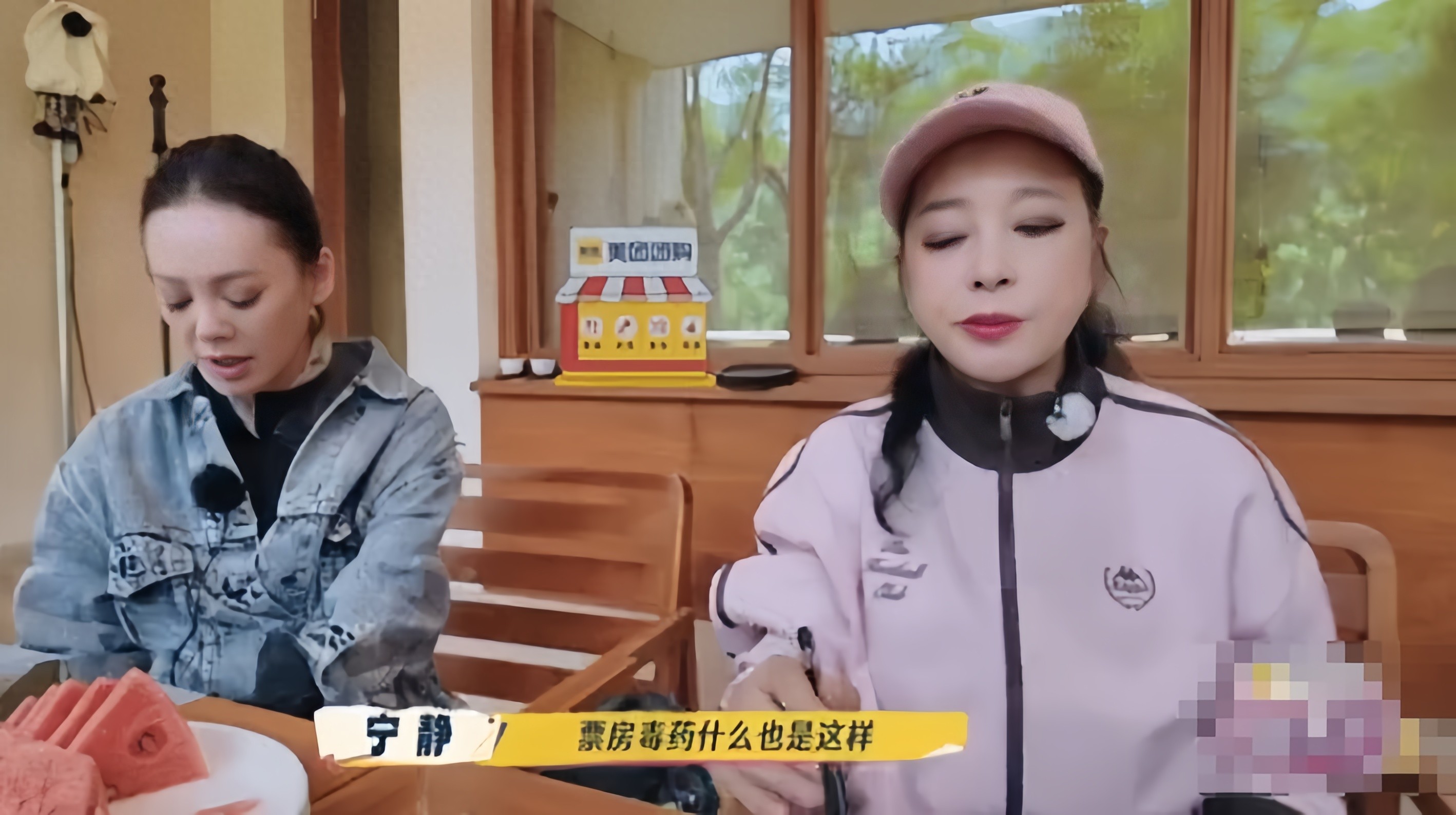 越红玩越脏!没演技硬抢资源、票房毒药,三大影后又曝娱圈潜规则