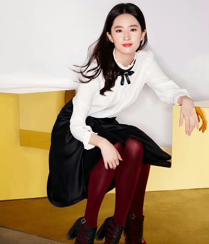 神仙姐姐刘亦菲五颜六色的丝袜 ???