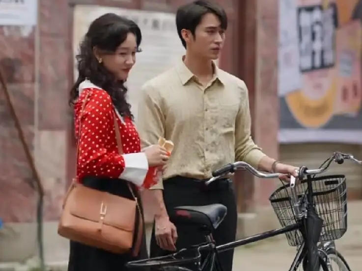 《家里家外2》7天热度破亿，女主却说：我是看错通告才来演短剧的