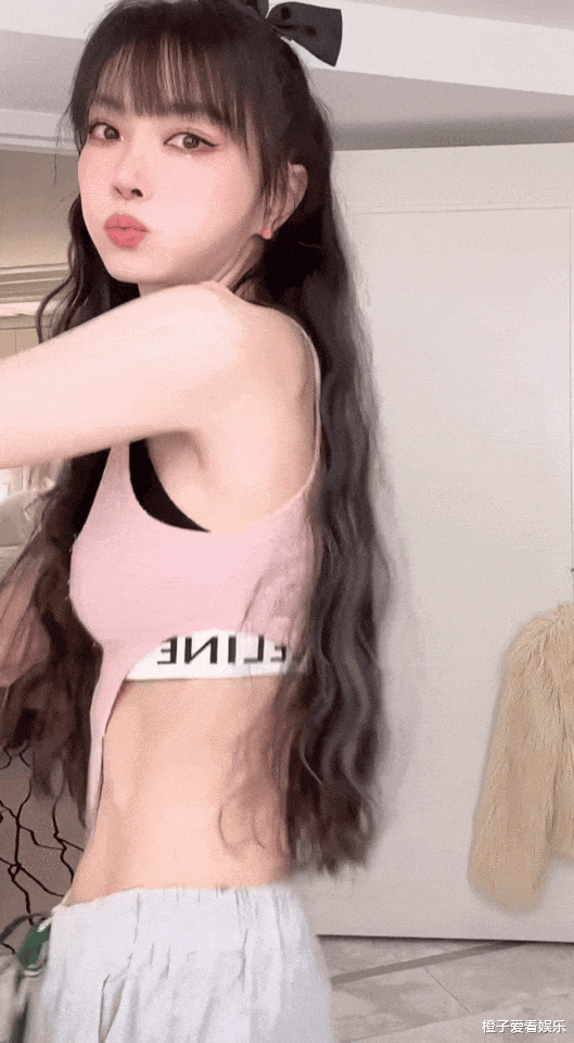 51岁天后首度承认有钱、有娃、目前单身！网友：她怎么看着比儿子还年轻啊？