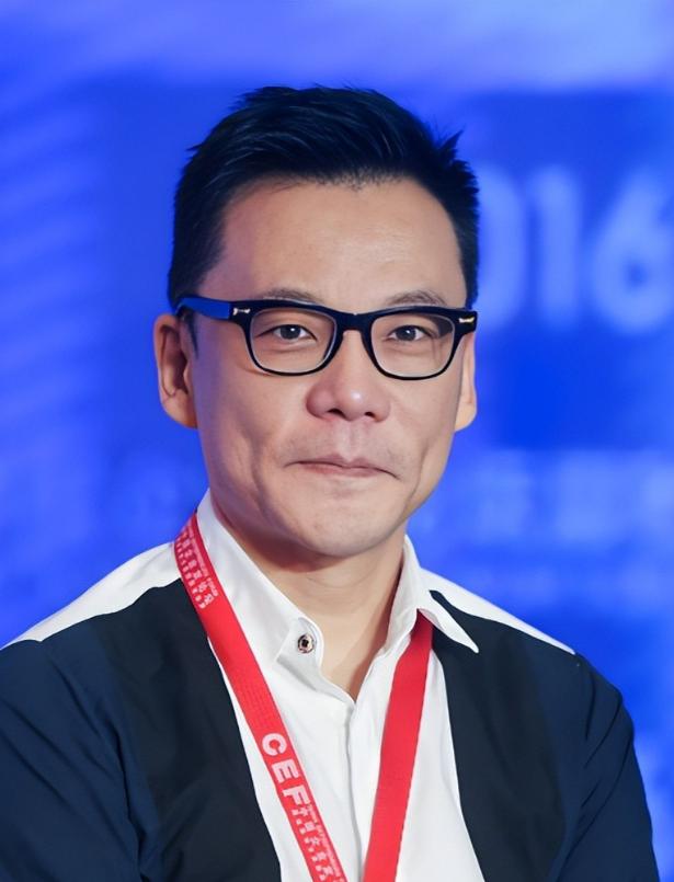 李国庆迎娶“女神”仅四天，恶心的一幕出现 前妻的体面被撕个粉碎