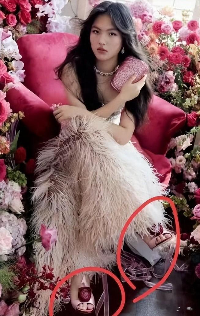 李湘要气炸了!王诗龄杂志封面给其脚p错了,网友:好假啊