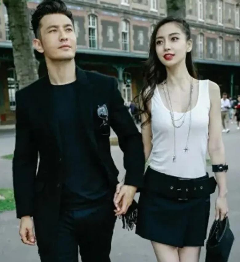 时隔三年，48岁的黄晓明再次官宣喜讯，成了杨颖高攀不起的存在