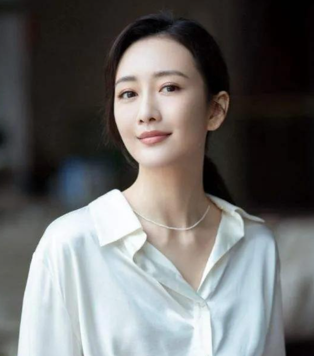 王鸥的孩子已经1岁多了,何九华在综艺节目首度公开:我还没结婚