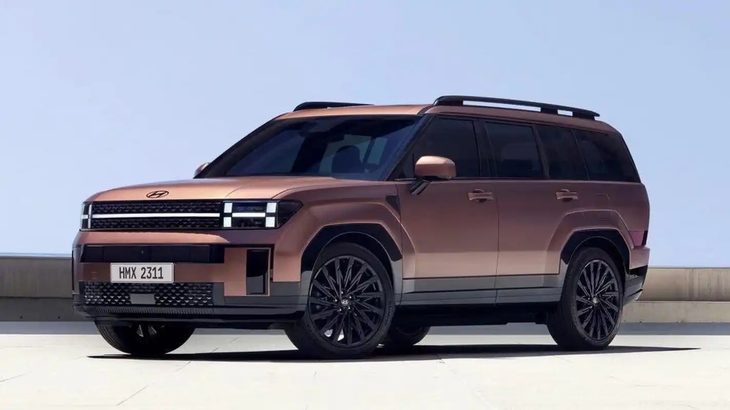 全新现代胜达解析：2.0T+8AT硬派SUV，空间比汉兰达大，真香