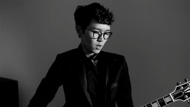 女星张静初还在宣传吃素，评论区怒气冲天，网友喊话：别害人了！