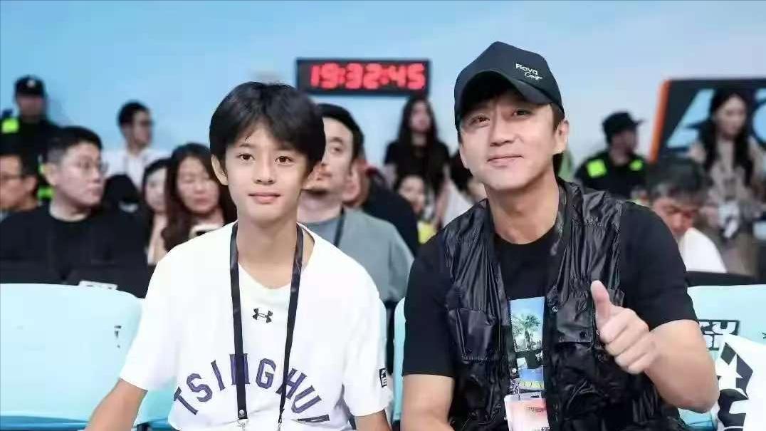 孙俪也没想到,自己和邓超才14岁的儿子,就已经开始为她争光了