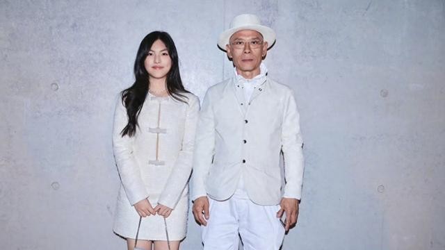 王诗龄回国后在宴会上惊艳到大家！真成财阀千金了，骨子里的优雅