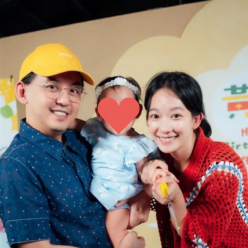 曝黄子佼孟耿如离婚，净身出户财产女儿全给女方，律师回应未否认