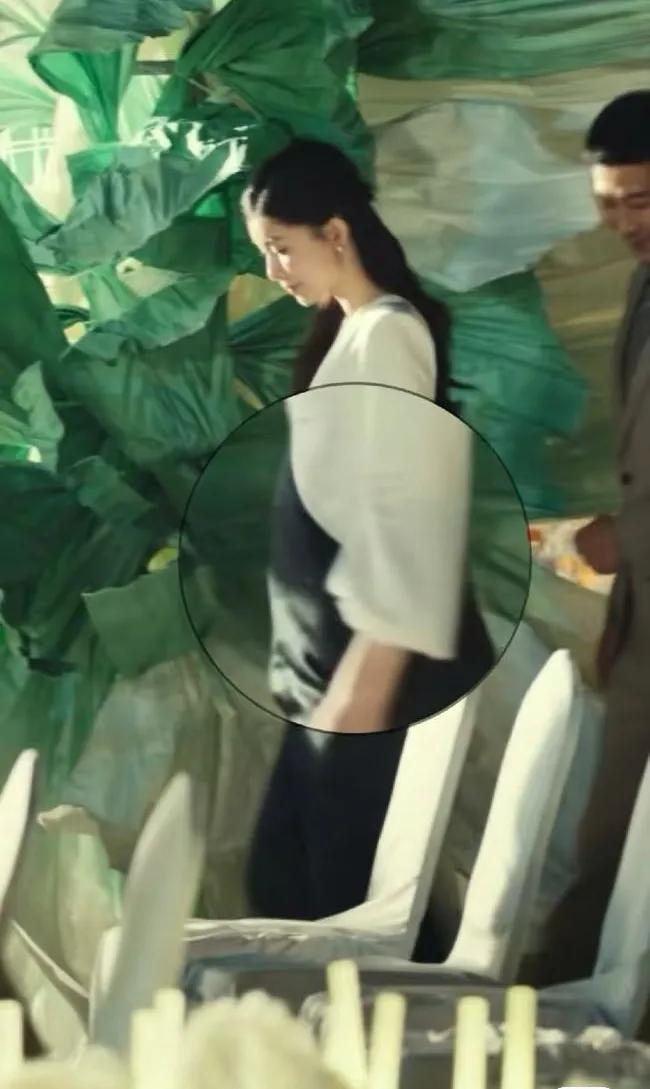 文咏珊生娃被质疑是“代孕”，她怀孕进组，安岚参加婚礼时有孕肚