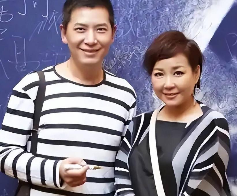 戴军不再隐瞒,坦言和李静的真实关系,两人的绯闻早就真相大白