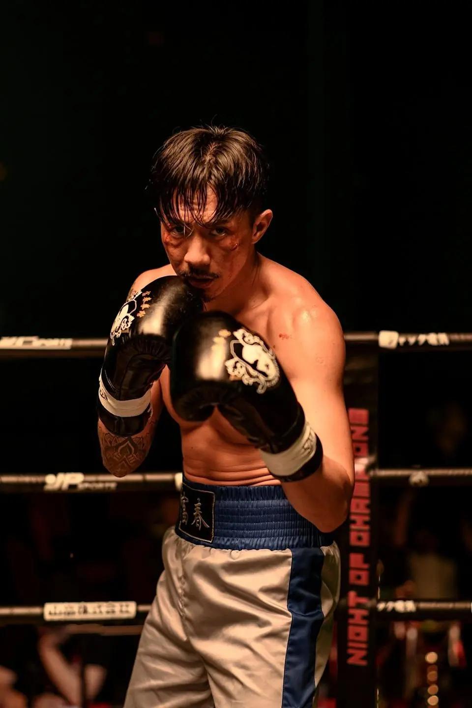 张继聪自费拍电影,与太太结婚19周年晒恩爱:争取做全港最肉麻老公