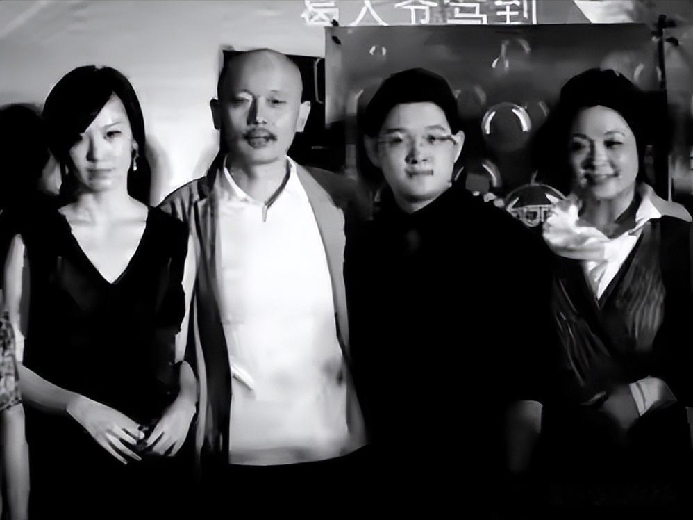 提新车住豪宅，68岁“丁克”了一辈子的葛优，最终活成了人生赢家