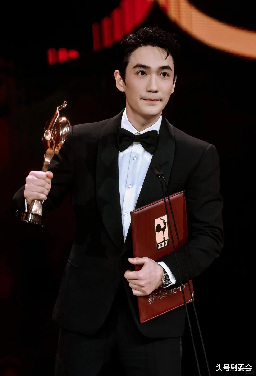 华表奖投票排名：朱一龙排倒数，赵丽颖仅排第4，第一名凭啥？