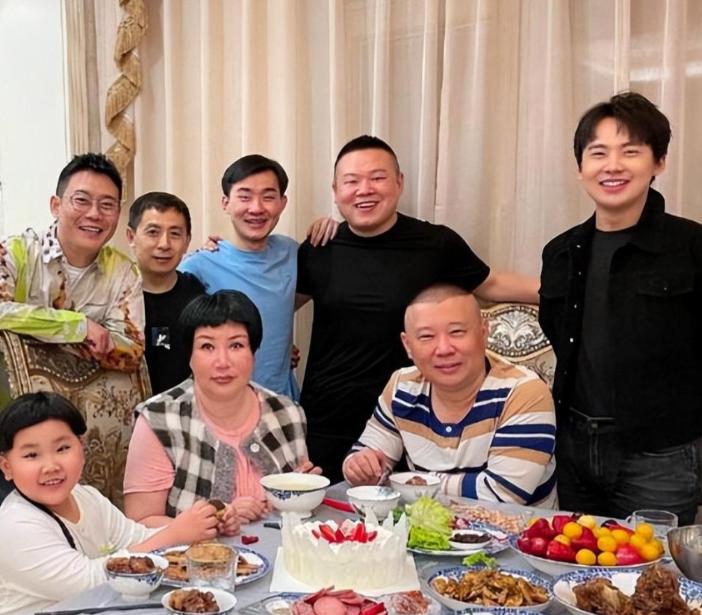 风水轮流转!郭麒麟拒接德云社,4字“断亲”,52岁郭德纲后悔了