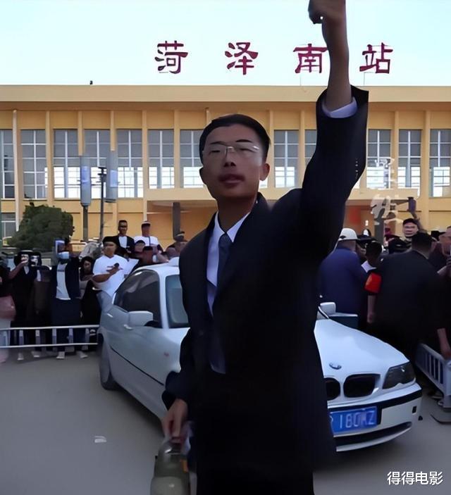 韩国霸总刚到中国就塌房:开价5000万年收入,装单身想骗中国女粉