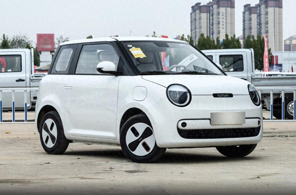 加长车身，内饰改变？2026款长安Lumin怎么样？