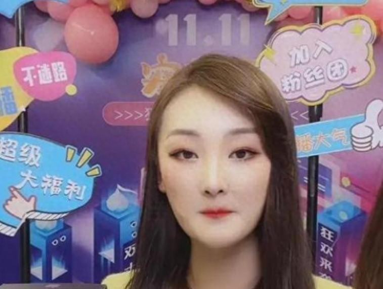 不装了!和朱小伟离婚4年,耗尽人气回心转意的陈亚男,原形毕露