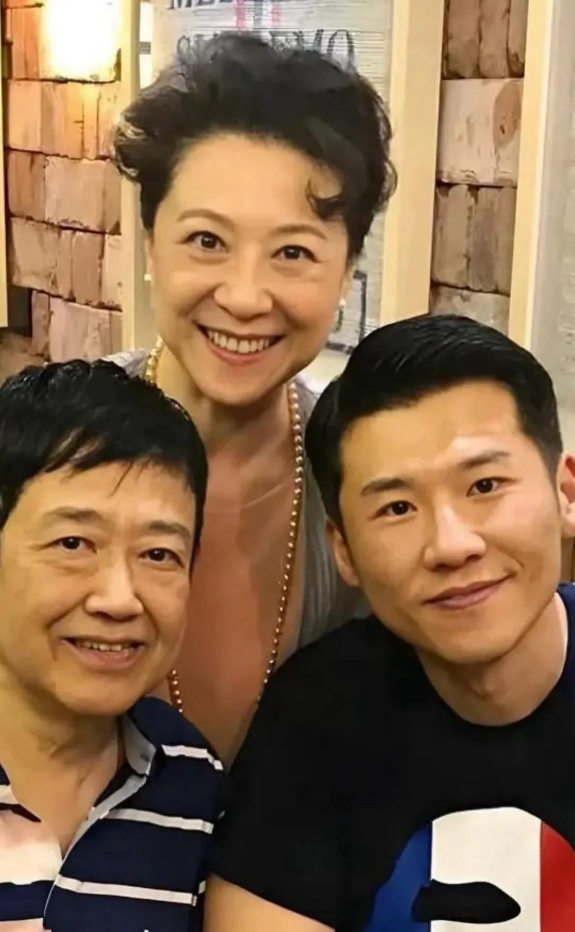 看姚安娜和郭京飞飙戏，才知观众烦的不是二代，而是丑还没演技的