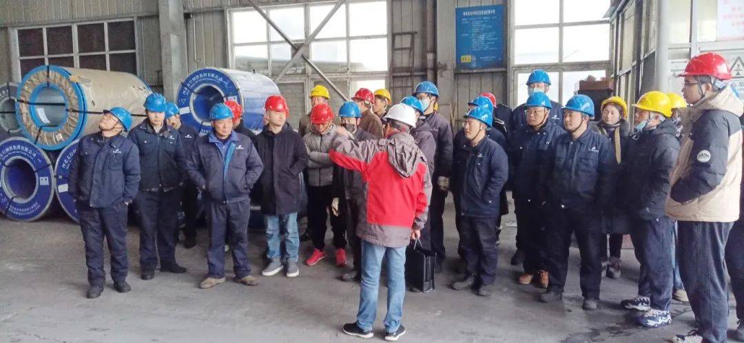 我有个解决库存车的办法，给没车的人增加工资，让他们也买得起车