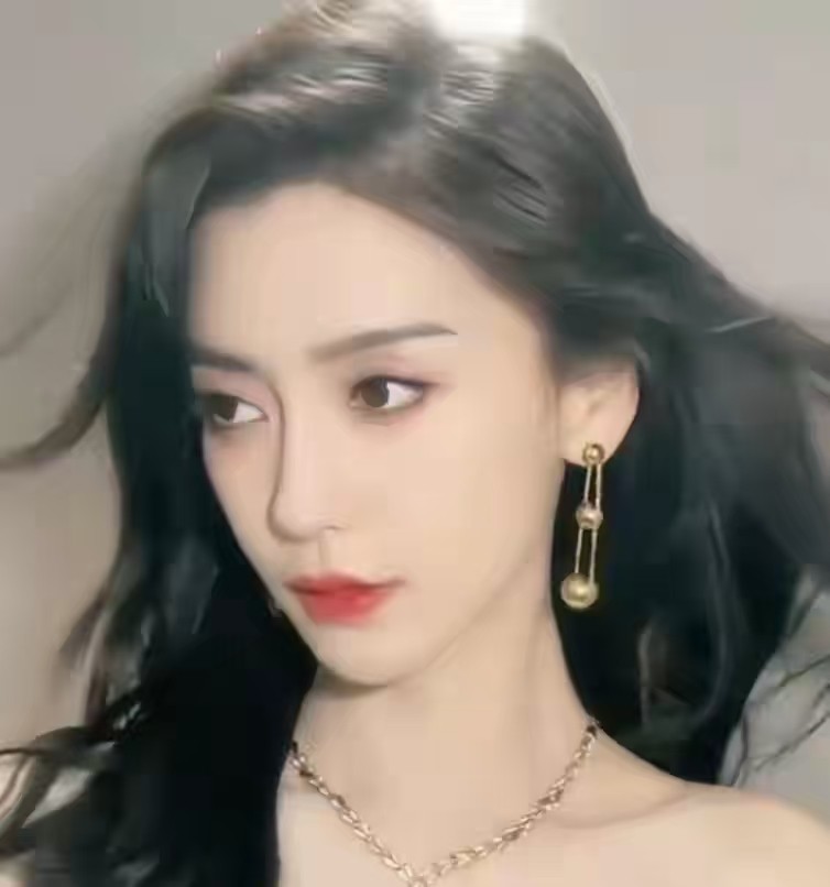 离婚四年后,被爆出新恋情的杨颖,终于不再顾及黄晓明的“体面”