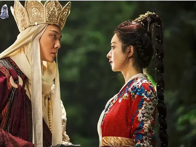 85花婚姻全军覆没,唯独她例外!当年被嘲下嫁,如今竟成唯一赢家