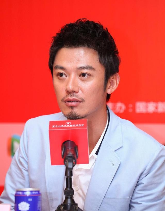 原来他是日本人!演了十年“鬼子”没火,如今靠着雷佳音终于红了