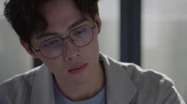 TVB“御用变态佬”北上开美甲店，自曝拍戏保持状态，憋尿14小时