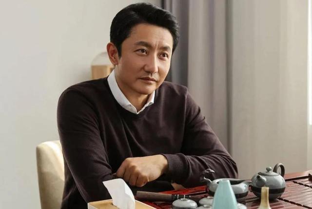 藏了这么多年,原来她就是涂松岩的妻子,难怪当年拒绝富婆追求