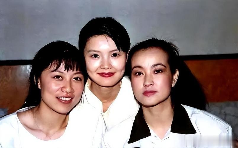 她11岁被导演看中,与名导同居多年被抛弃,如今复出却没人关注