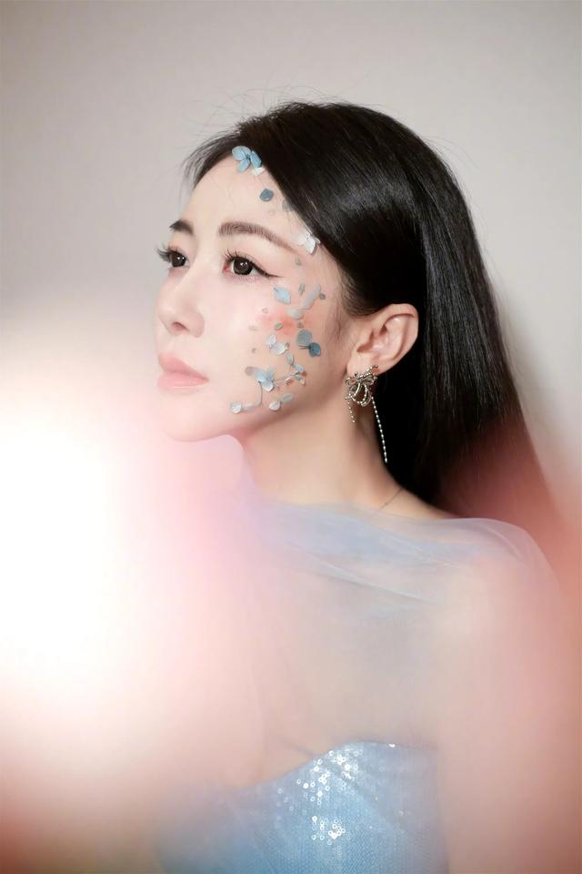 陈紫函，傲人风姿惊艳四座