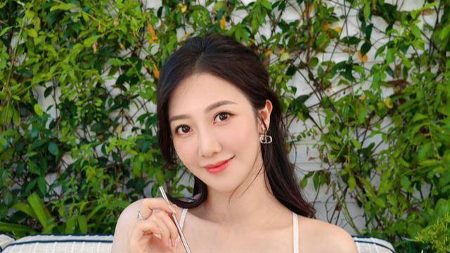 TVB力捧小花产后近况：欧洲旅行展现恢复状态