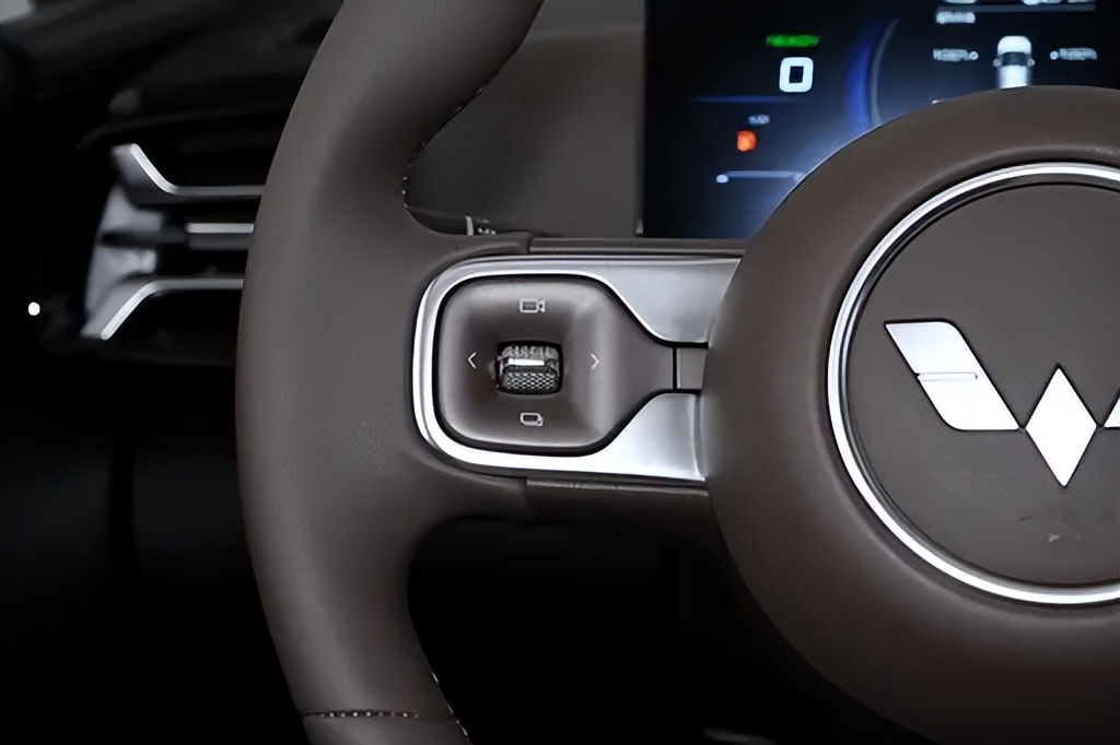 真7座布局、多种动力可选,10万级家用MPV开始“内卷升级”