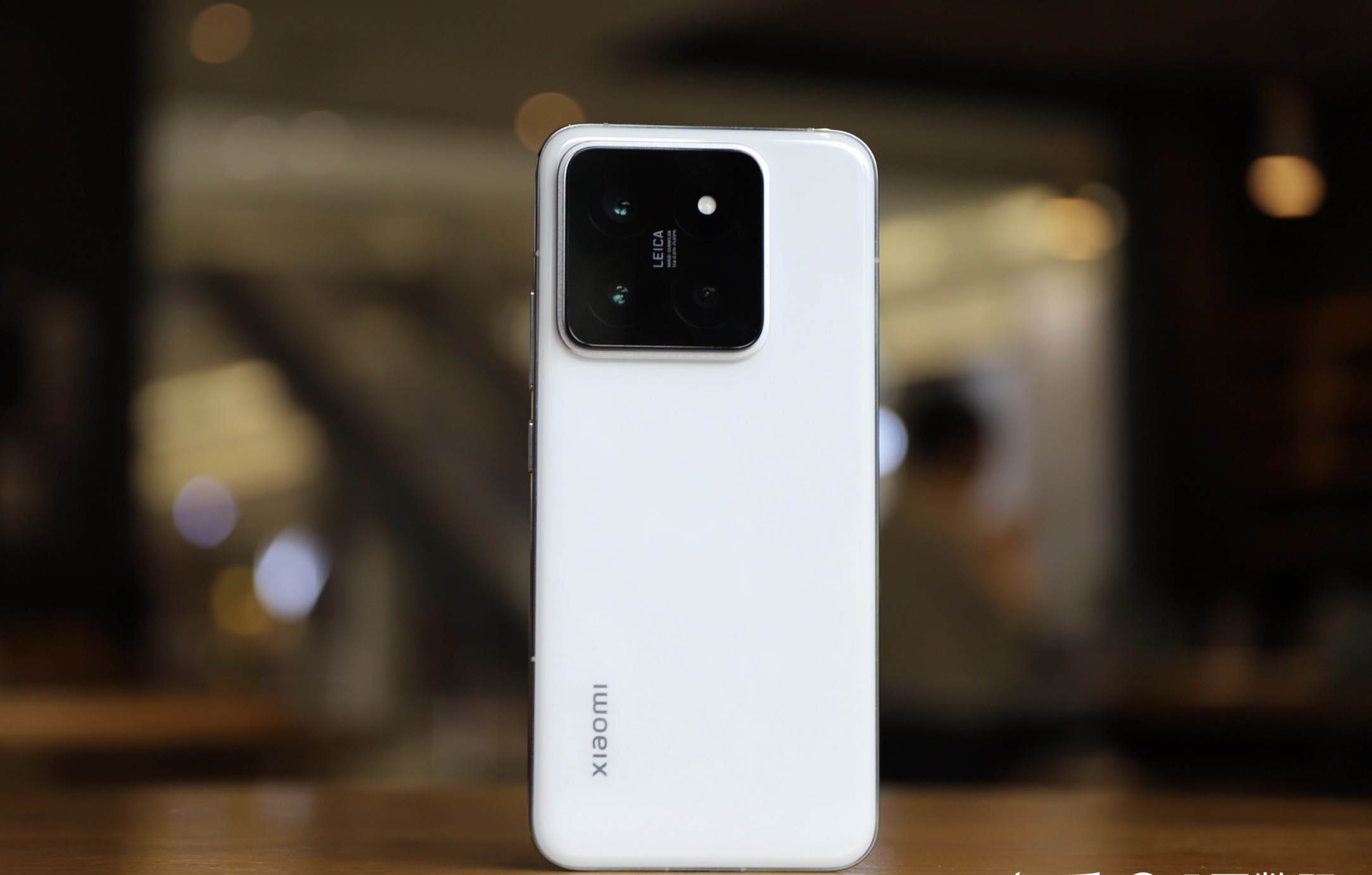 小米高端機突降2323元，16GB+512GB+60倍變焦，幸福來得很突然