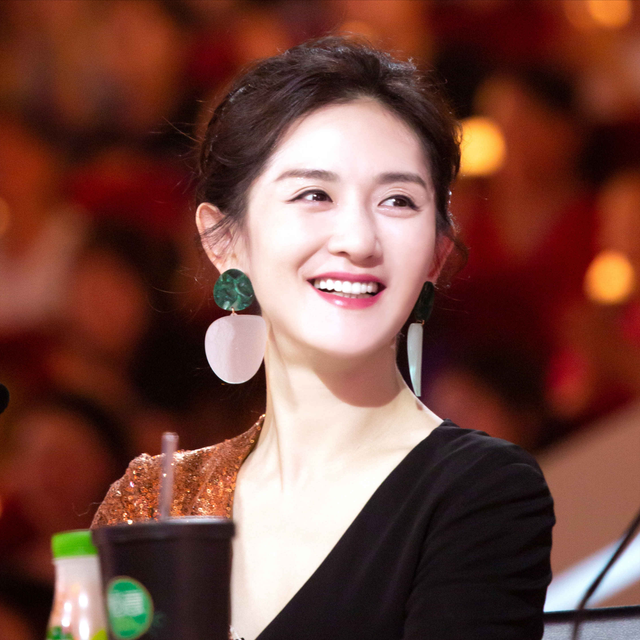 快本停播4年后,这回“装疯卖傻”的谢娜,还是令世界刮目相看了