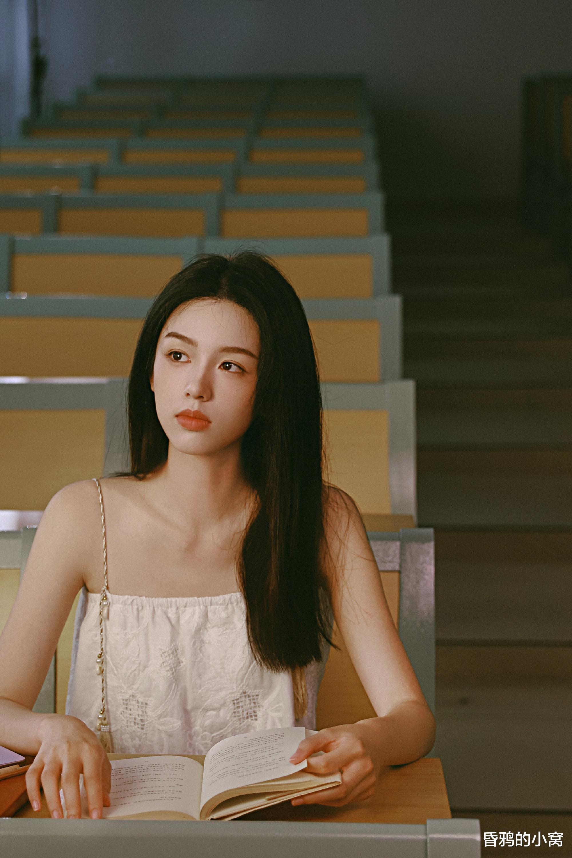 2025年第十届虎扑女神大赛海选，田曦薇“票王”，刘浩存入围前四