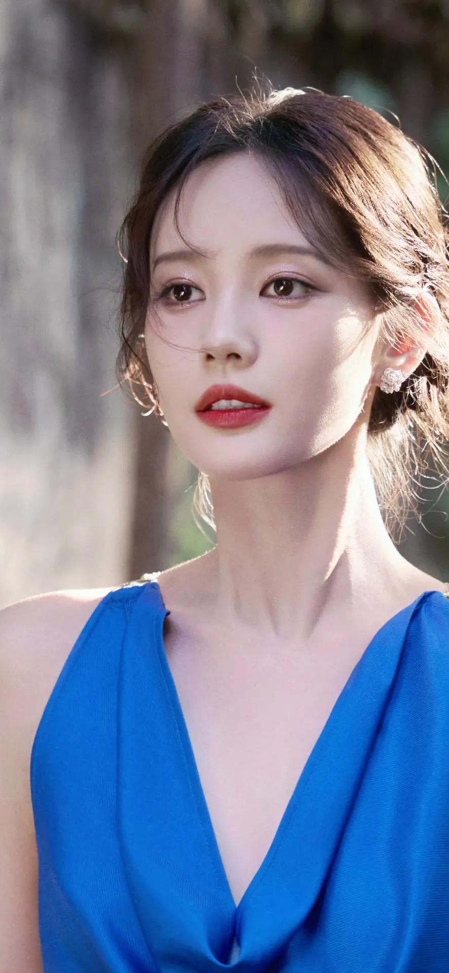 李一桐的“黄金三围”太绝！跳舞演戏样样惊艳，这才是真女神！