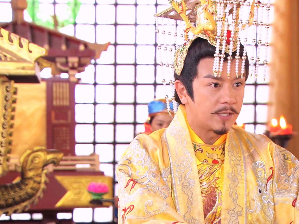 陈浩民缺钱了？找过气演员再拍济公，演员年纪太大被吐槽